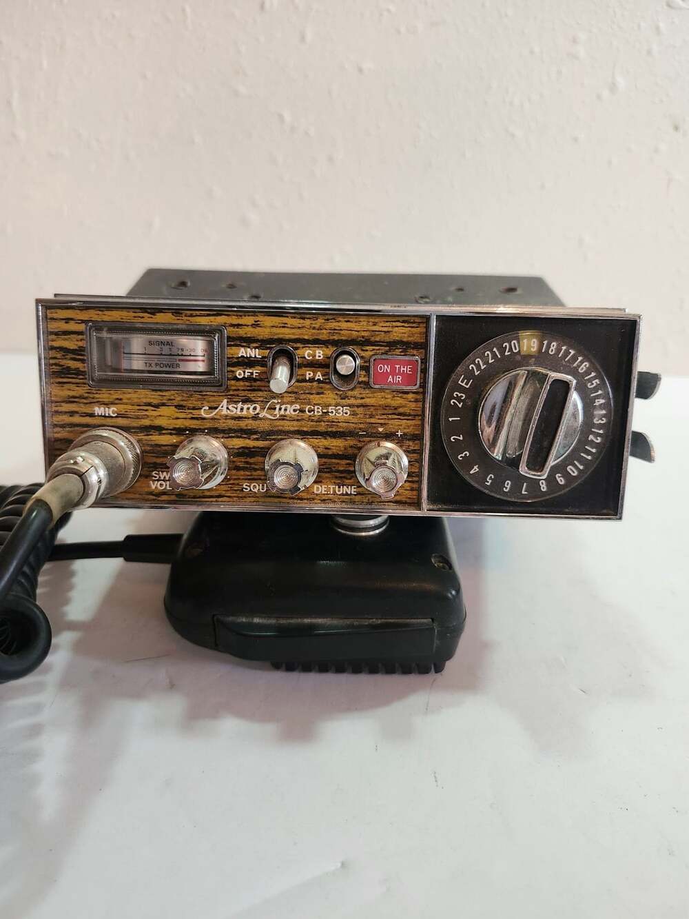 Astro Line CB-535 23CH CB Transceiver Radio with Mic
